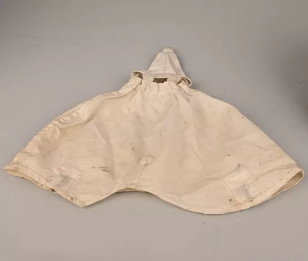 German WW1 Snow Type Field Cover for Pickelhaube Visuel 1 principal